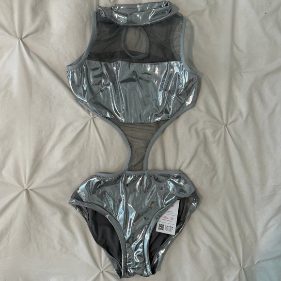 NWT Custom Dance Costume in Silver, size Medium - Picture 1 of 7